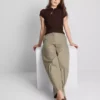 Blusa con cuello alto texturizado