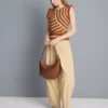 Camiseta sin mangas de punto con punto curvo