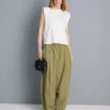 Pantalones acampanados plisados con tacto de papel