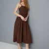 Vestido midi de algodón con cuello cuadrado y fruncido