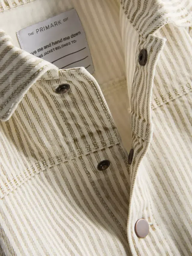 1,5-12 años | Chaqueta tipo «shacket» de mezclilla de rayas finas de algodón de The Edit