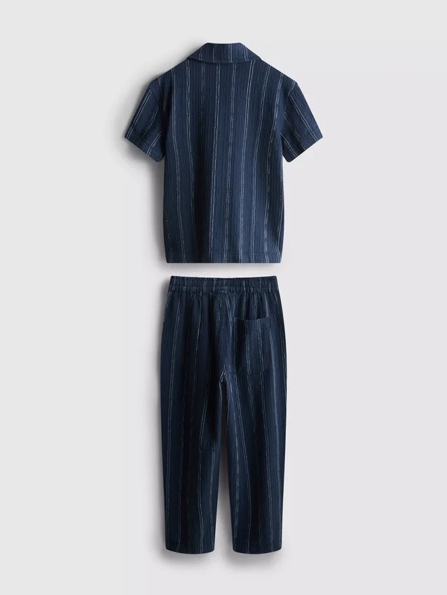 1,5-12 años | Conjunto de camisas y pantalones a rayas con textura de algodón de The Edit