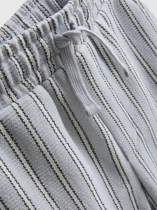 1,5-8 años | Conjunto de camisa de punto a rayas y pantalones cortos