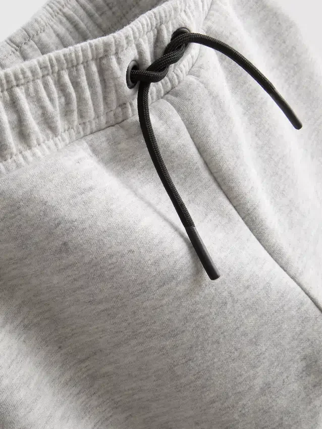 1,5-8 años | Conjunto de sudadera con capucha y pantalones de chándal