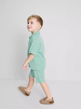 1,5-9 años | Conjunto de camisa a rayas y pantalones cortos