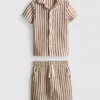 1,5-9 años | Conjunto de camiseta de punto a rayas y pantalones cortos