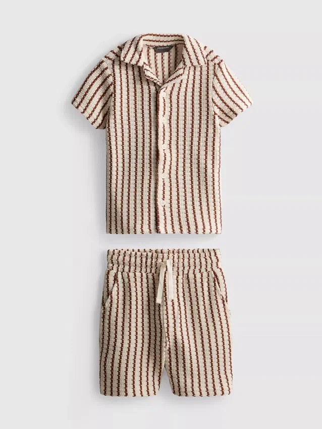 1,5-9 años | Conjunto de camiseta de punto a rayas y pantalones cortos