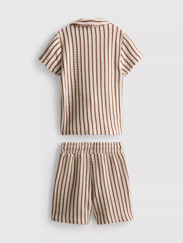 1,5-9 años | Conjunto de camiseta de punto a rayas y pantalones cortos