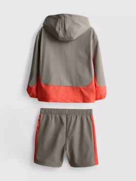 1,5-9 años | Conjunto de chamarra deportiva y pantalones cortos