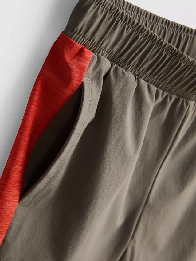 1,5-9 años | Conjunto de chamarra deportiva y pantalones cortos