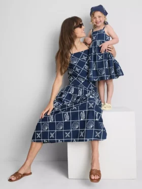 1,5-9 años | Vestido tipo smock con tirantes finos y bordado