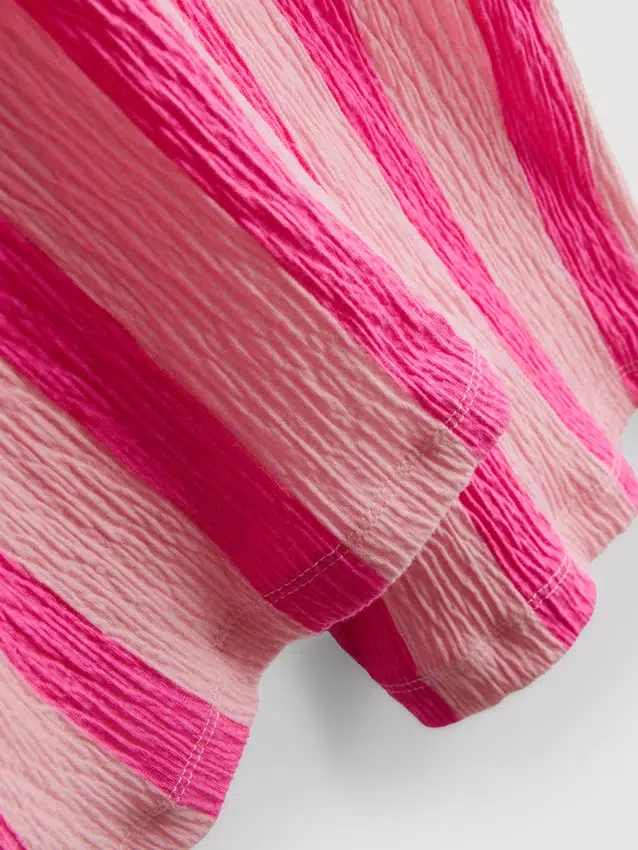 1-9 años | Conjunto de sudadera y pantalones con textura arrugada