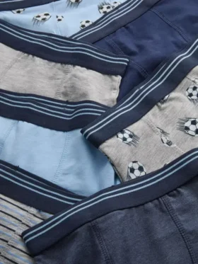 2-15 años | Paquete de 7 trajes de baño con motivos de fútbol