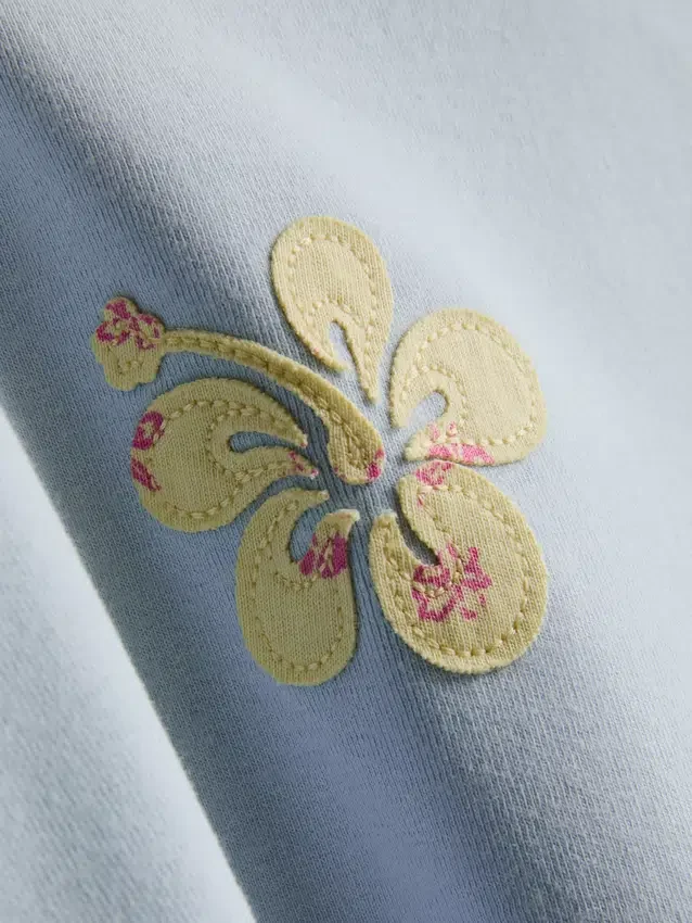 7-15 años | Camiseta con parche bordado