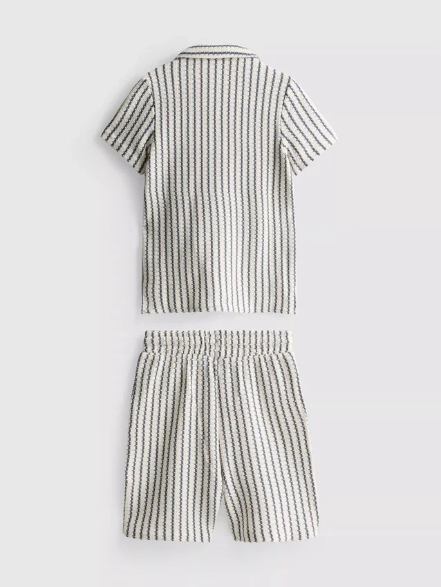 7-15 años | Conjunto de camiseta de punto a rayas y pantalones cortos