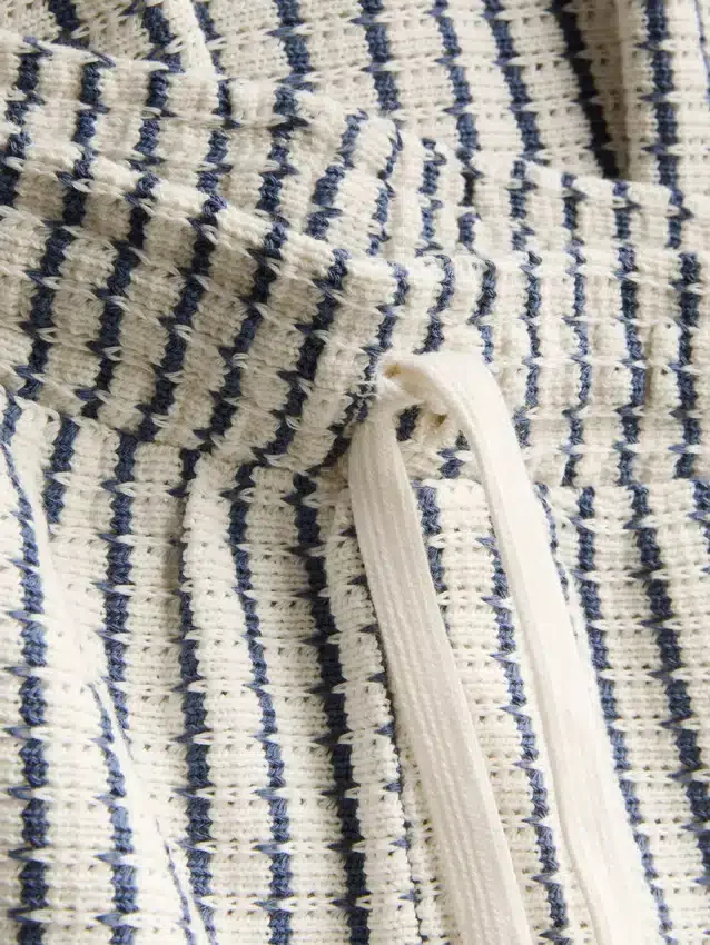 7-15 años | Conjunto de camiseta de punto a rayas y pantalones cortos