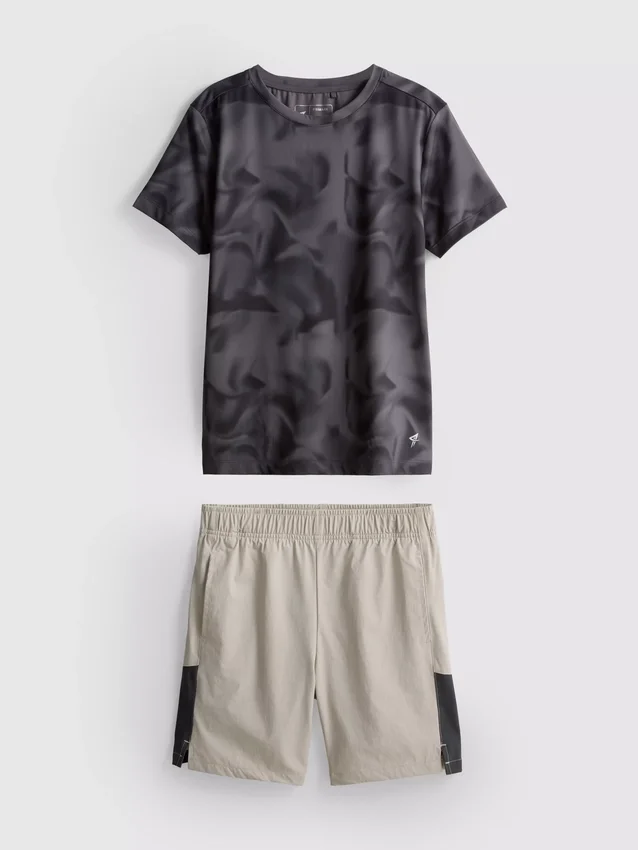 7-15 años | Conjunto de camiseta y pantalones cortos deportivos