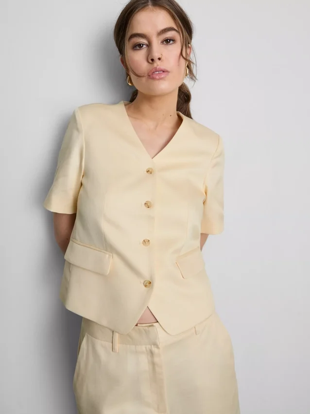 Americana entallada de pantalones cortos en mezcla de algodón