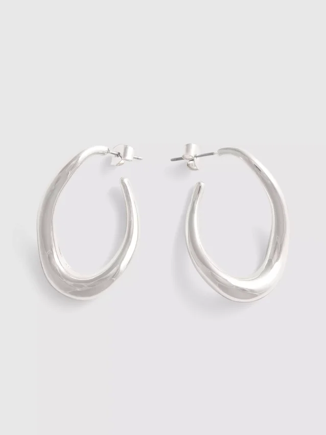 Aretes de aro retorcidos