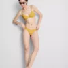 Bikini brasileño con lunares