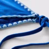 Bikini con braguita de atar a los lados y detalles de costura