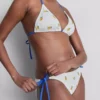 Bikini con braguita texturizada color limón y atado a los lados