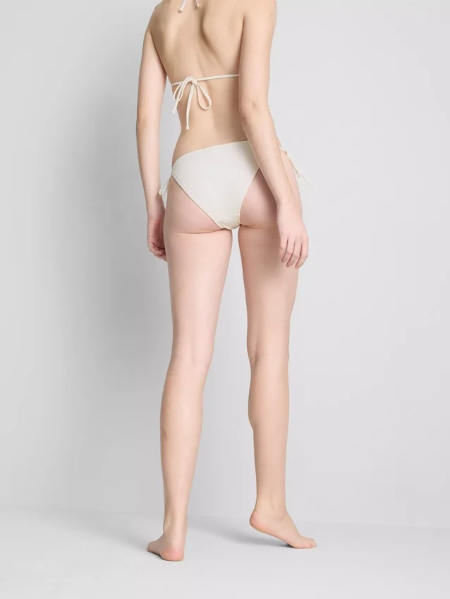 Bikini con braguitas de lazo lateral y estampado floral en 3D