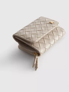Billetera acolchada con iniciales