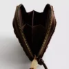 Billetera tejida con cremallera