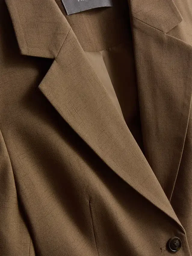 Blazer de manga corta con detalle de cinturón