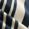 Blusa a rayas con dobladillo en punta