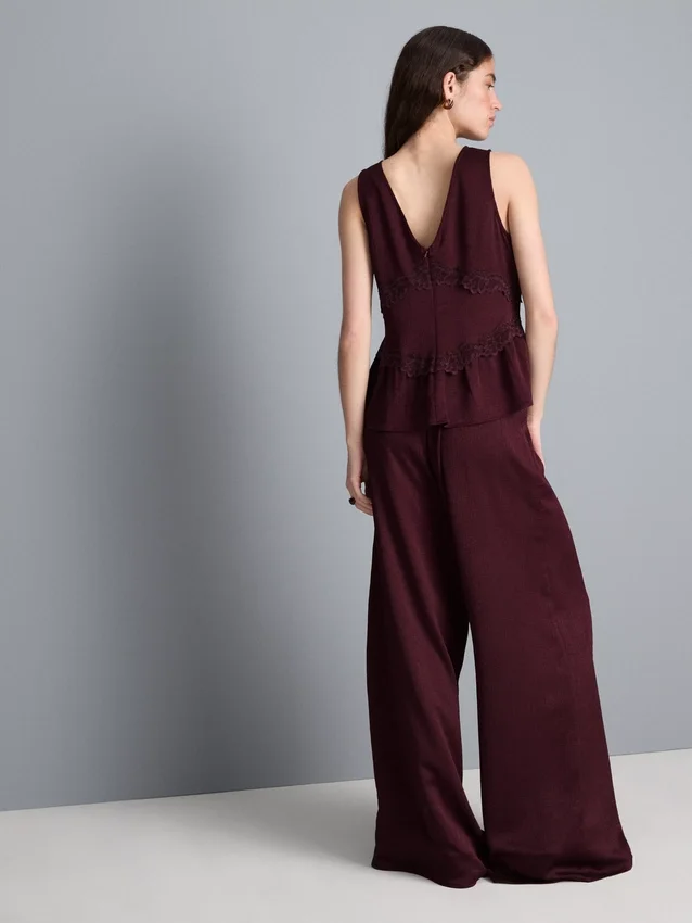 Blusa arrugada con cuello en V