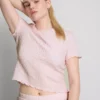 Blusa arrugada de manga corta