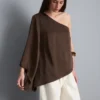 Blusa asimétrica de un solo hombro en satén