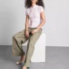 Blusa con cuello alto texturizado