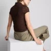 Blusa con cuello alto texturizado