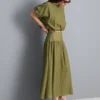 Blusa con dobladillo abombado