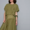 Blusa con dobladillo abombado