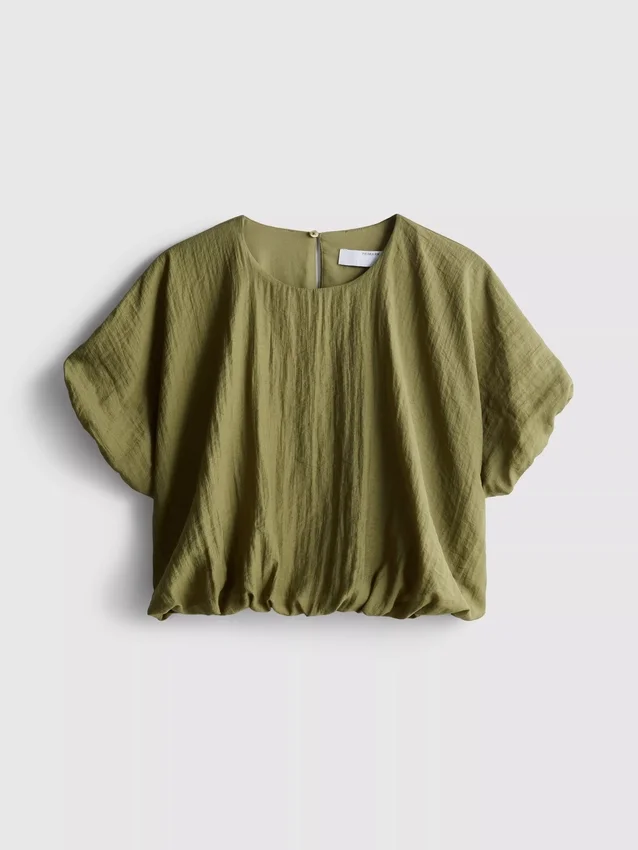 Blusa con dobladillo abombado