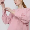 Blusa con mangas abullonadas texturizadas