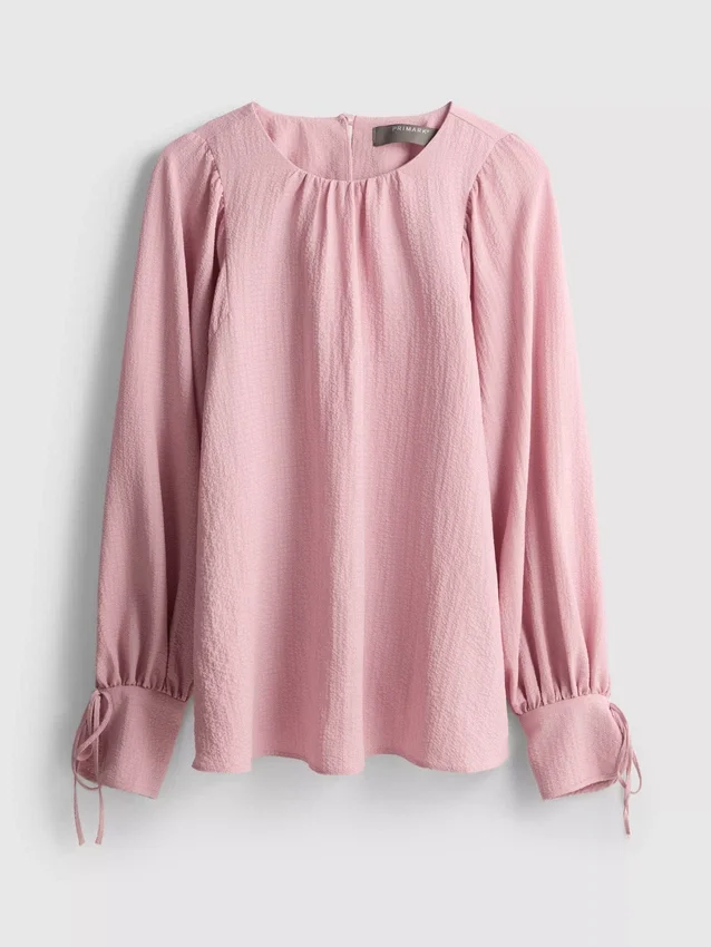 Blusa con mangas abullonadas texturizadas
