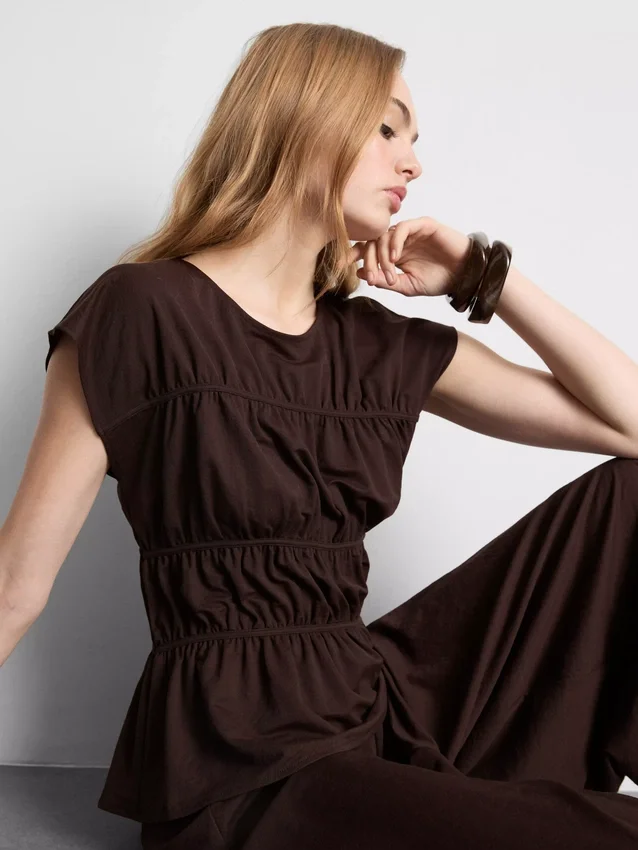 Blusa con volantes