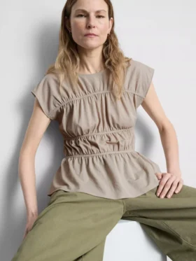 Blusa con volantes