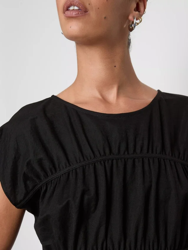 Blusa con volantes