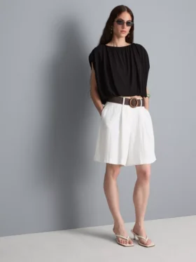 Blusa corta con caída, rica en modal
