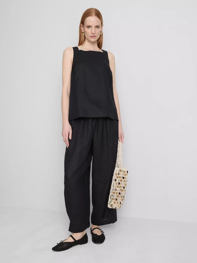 Blusa de lino de corte A con tirantes anchos de The Edit