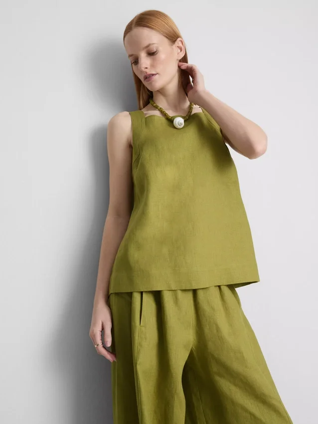 Blusa de lino de corte A con tirantes anchos de The Edit