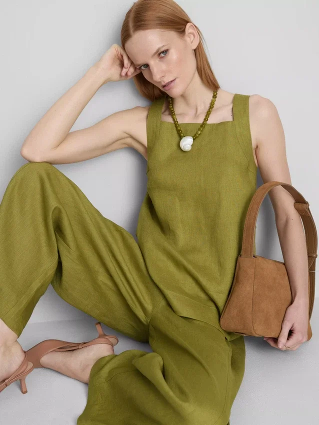 Blusa de lino de corte A con tirantes anchos de The Edit