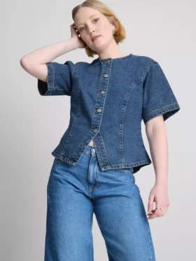 Blusa de manga corta ajustada de mezclilla de algodón para pantalones cortos