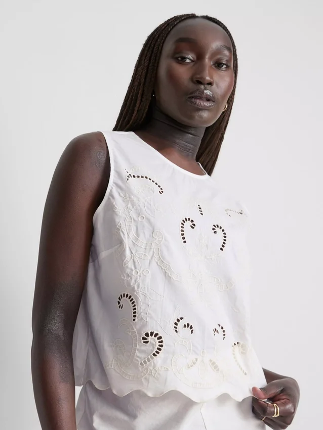 Blusa de manga corta de algodón bordada